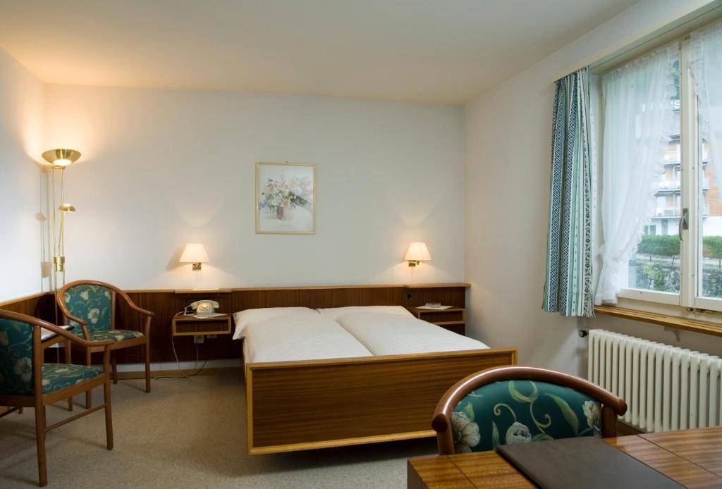 Hotel Berghaus Wengen Quarto foto