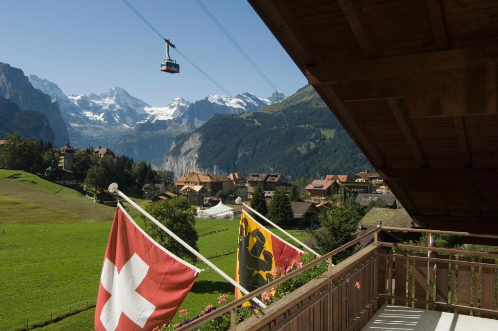 Hotel Berghaus Wengen Quarto foto